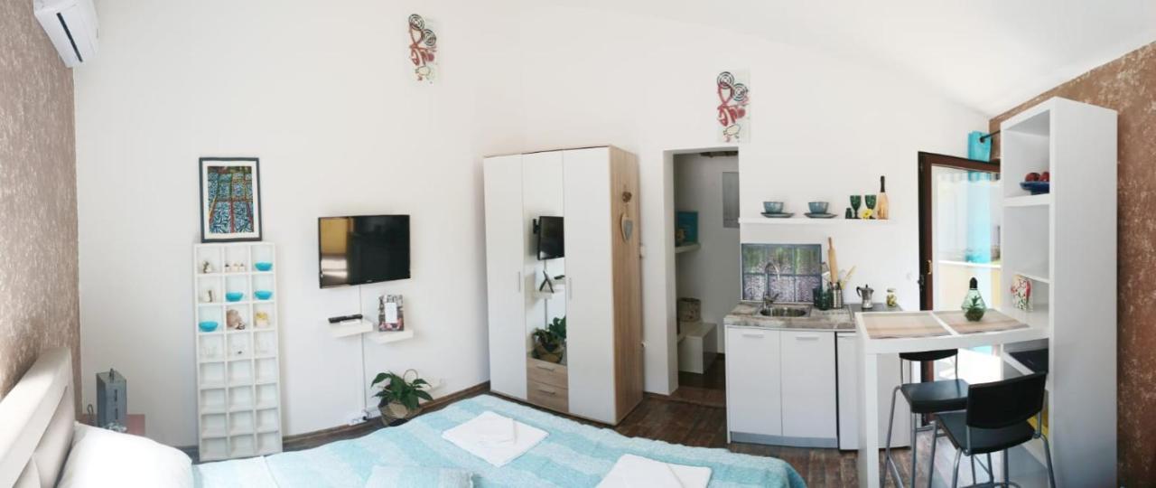 Studio Oliva - Free Parking Pula Exterior photo